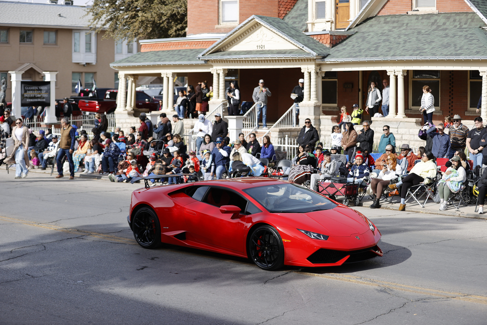 88th Annual Glasheen Valles & Inderman Injury Lawyers Sun Bowl Parade