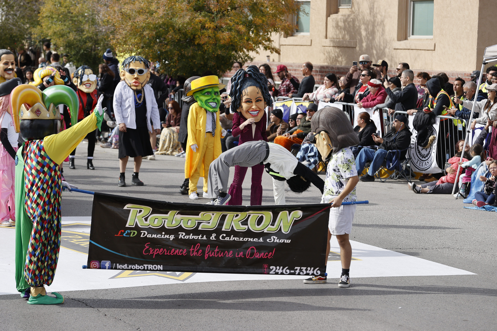 88th Annual Glasheen Valles & Inderman Injury Lawyers Sun Bowl Parade