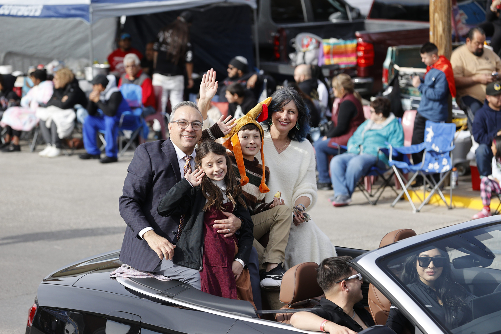 88th Annual Glasheen Valles & Inderman Injury Lawyers Sun Bowl Parade