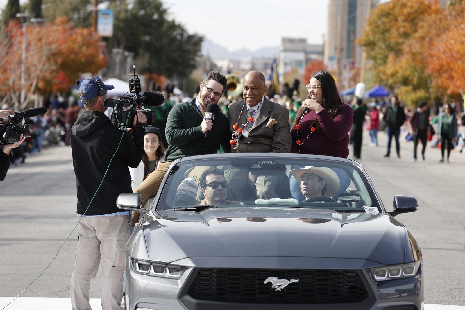 88th Annual Glasheen Valles & Inderman Injury Lawyers Sun Bowl Parade
