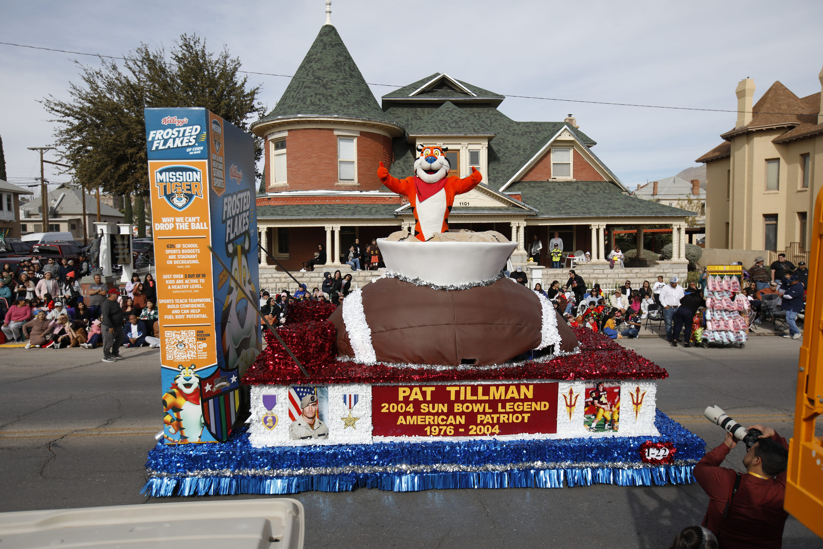 88th Annual Glasheen Valles & Inderman Injury Lawyers Sun Bowl Parade