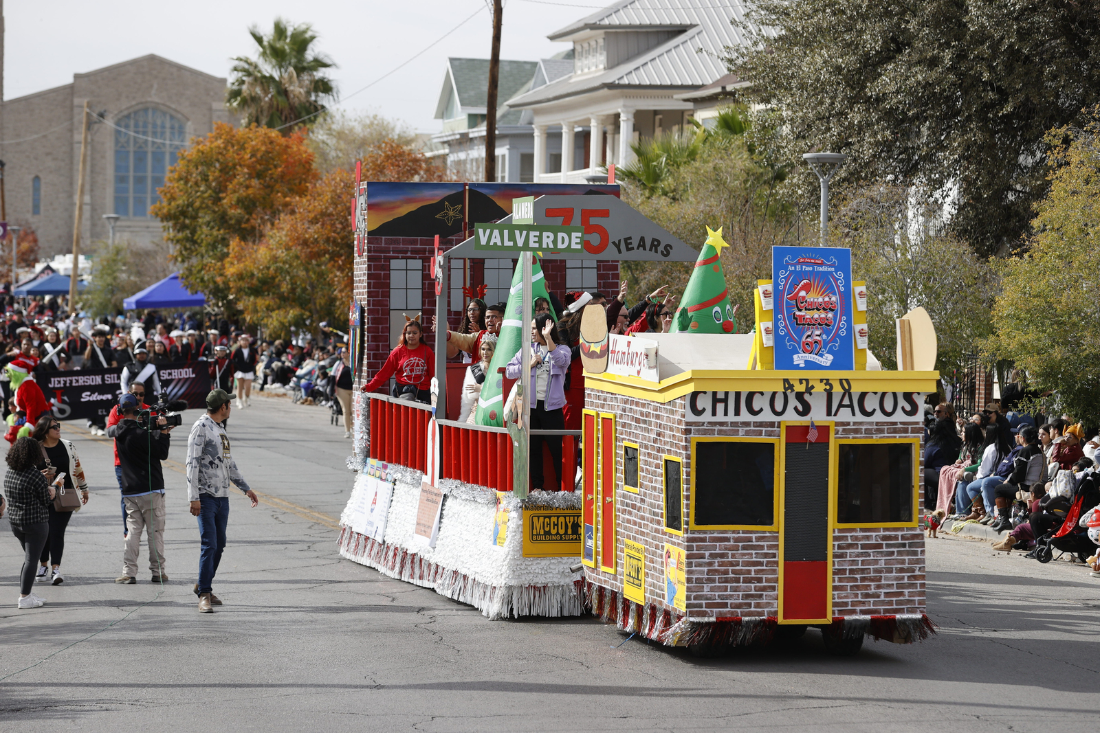 88th Annual Glasheen Valles & Inderman Injury Lawyers Sun Bowl Parade