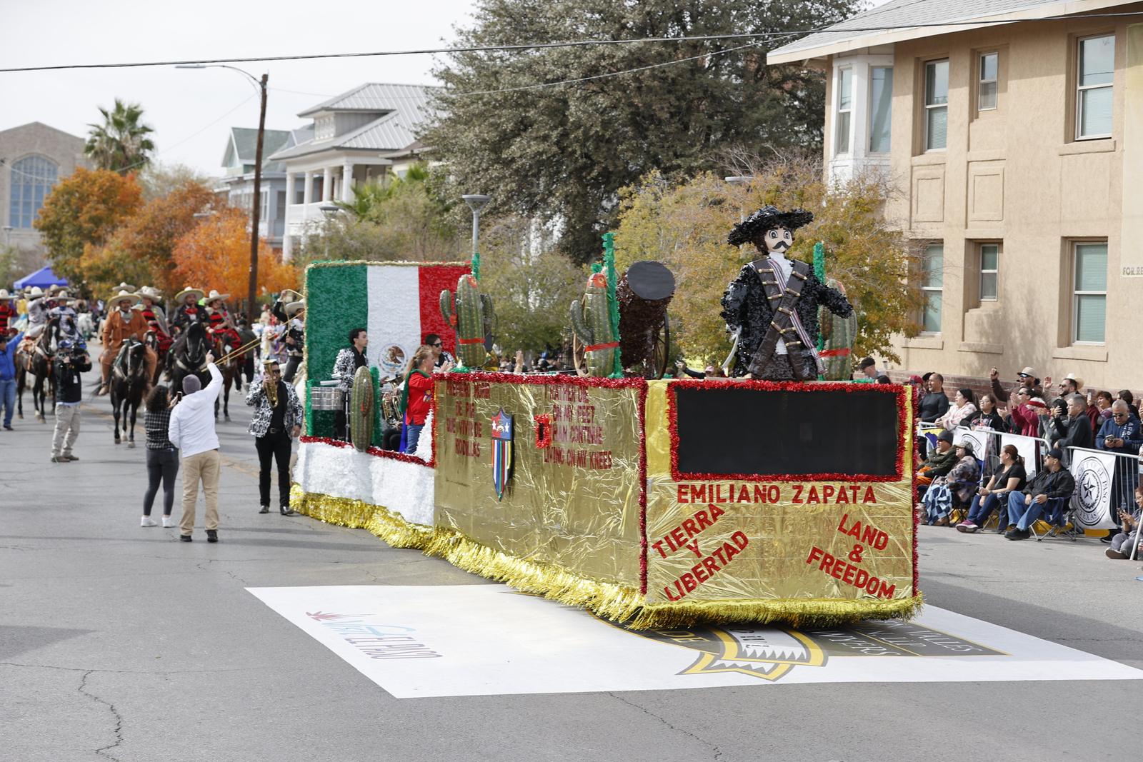 88th Annual Glasheen Valles & Inderman Injury Lawyers Sun Bowl Parade