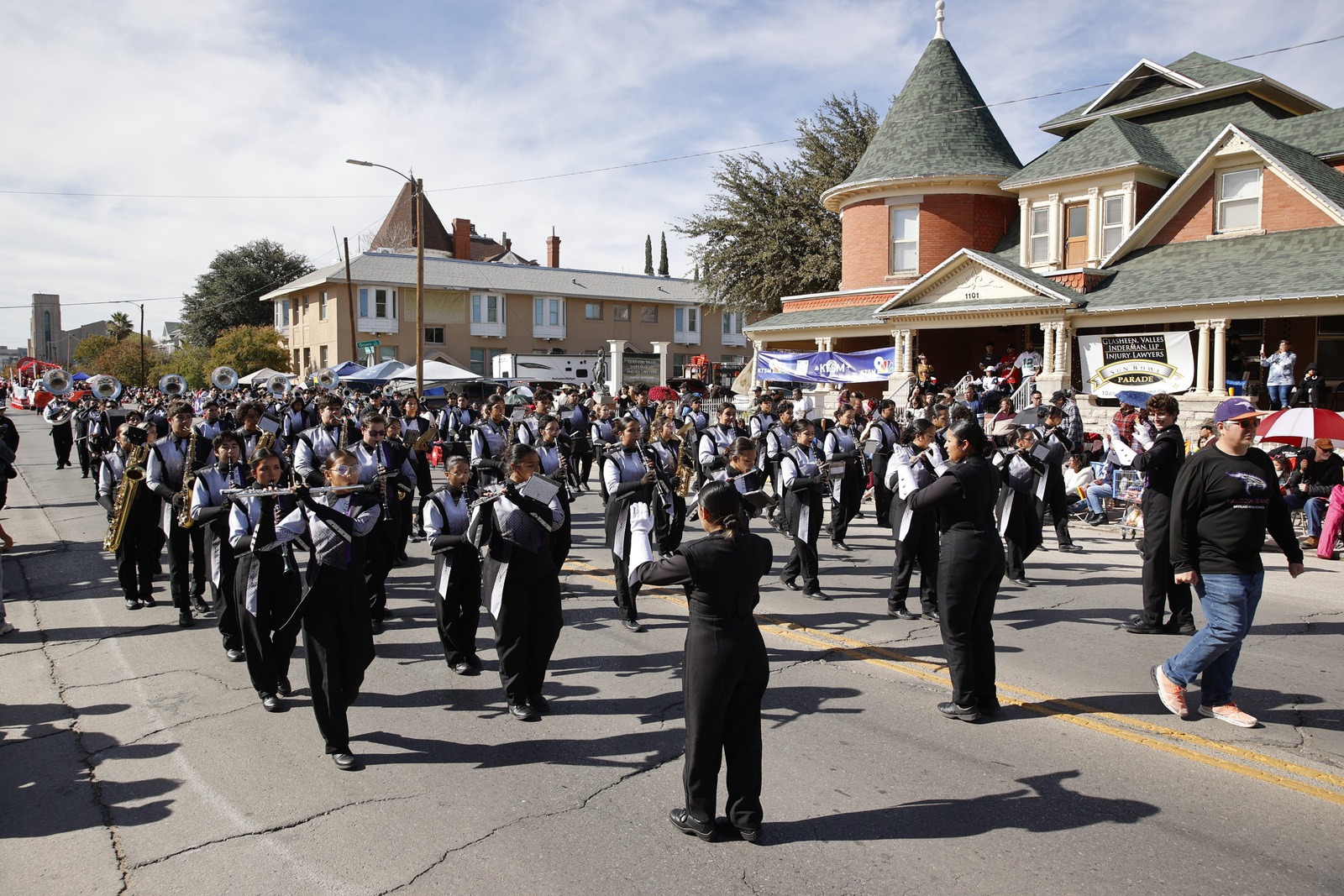 89th Annual Glasheen Valles & Inderman Injury Lawyers Sun Bowl Parade