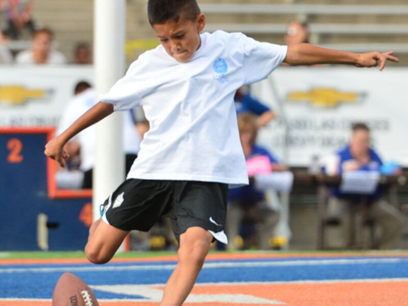 Winners from the Price’s Creameries Sun Bowl Punt, Pass and Kick Presented by the City of El Paso Parks and Recreation
